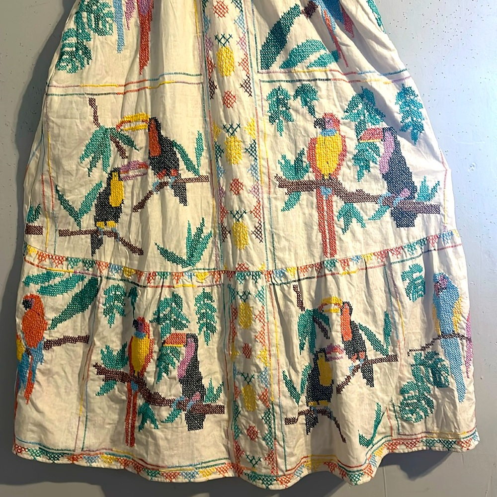 Farm Rio Stitched Birds Scarfs Maxi dress. NWT pit to pit:20” - Picture 11 of 13